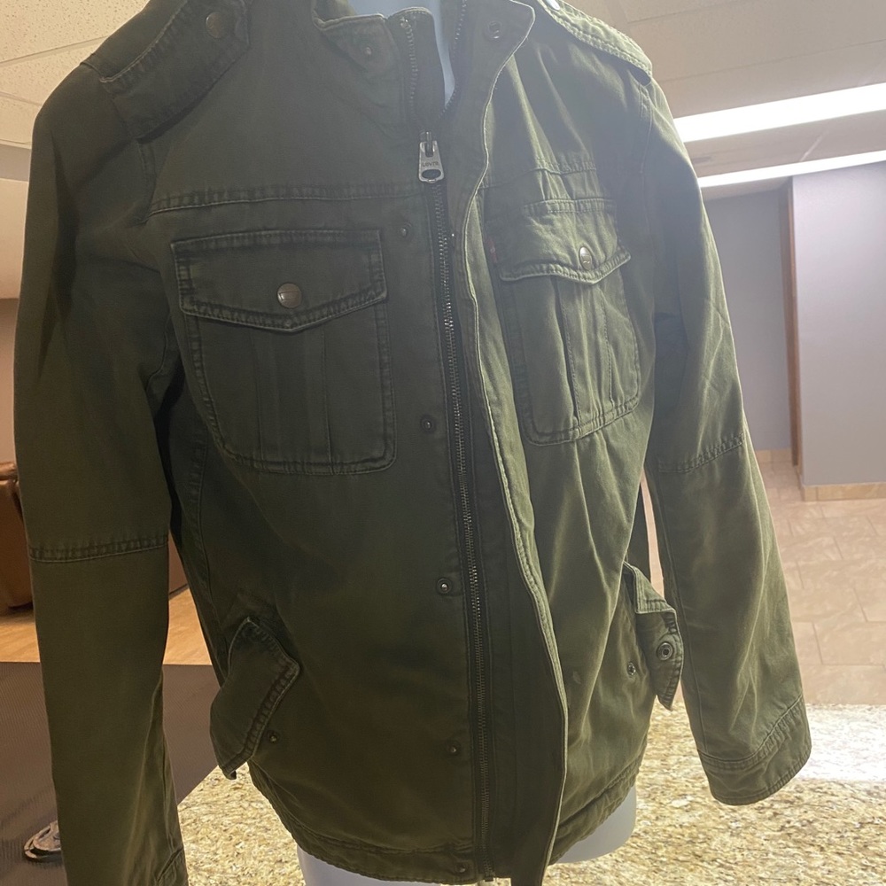 Men’s Levi’s jacket